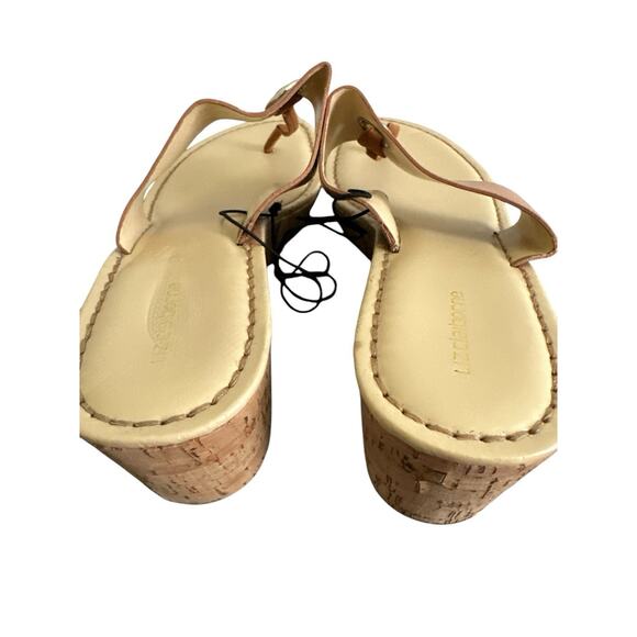 Liz Claiborne Lonnie sandals in size 11M. - Picture 2 of 6